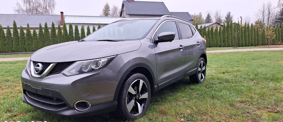 Nissan Qashqai cena 61500 przebieg: 86833, rok produkcji 2017 z Frombork małe 92